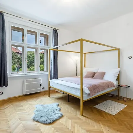 Essence In Prime Apartment Bratislava